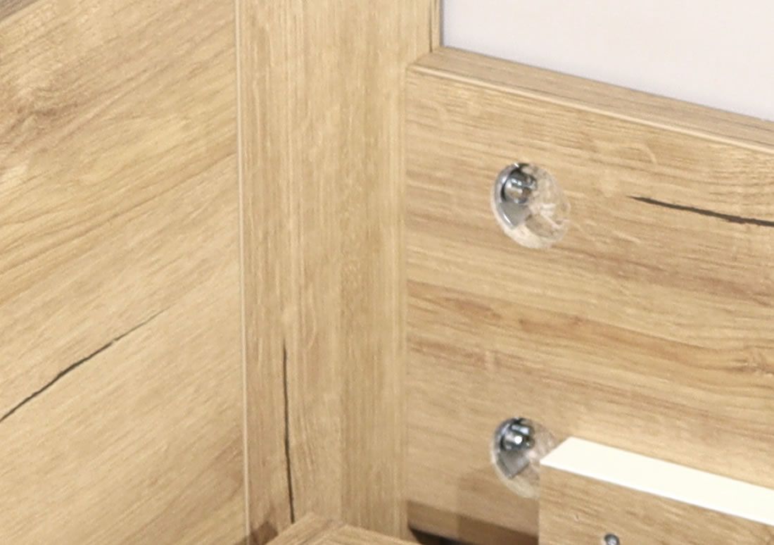 Detail roštu a matracov pri posteli MALAGA