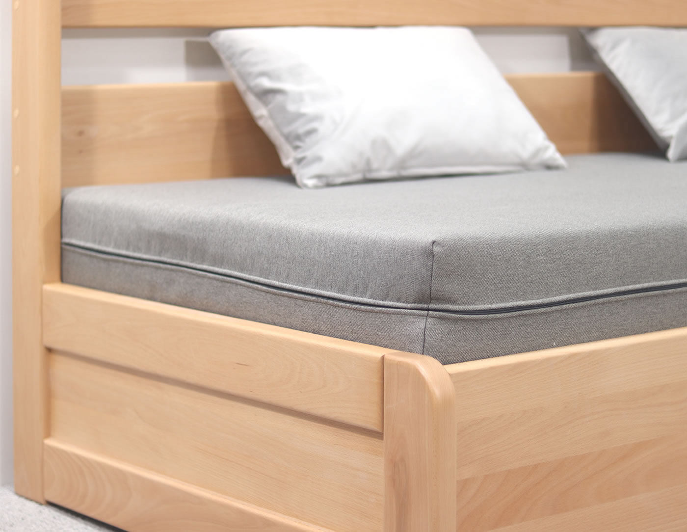 Konštrukčný detail postele Flexo