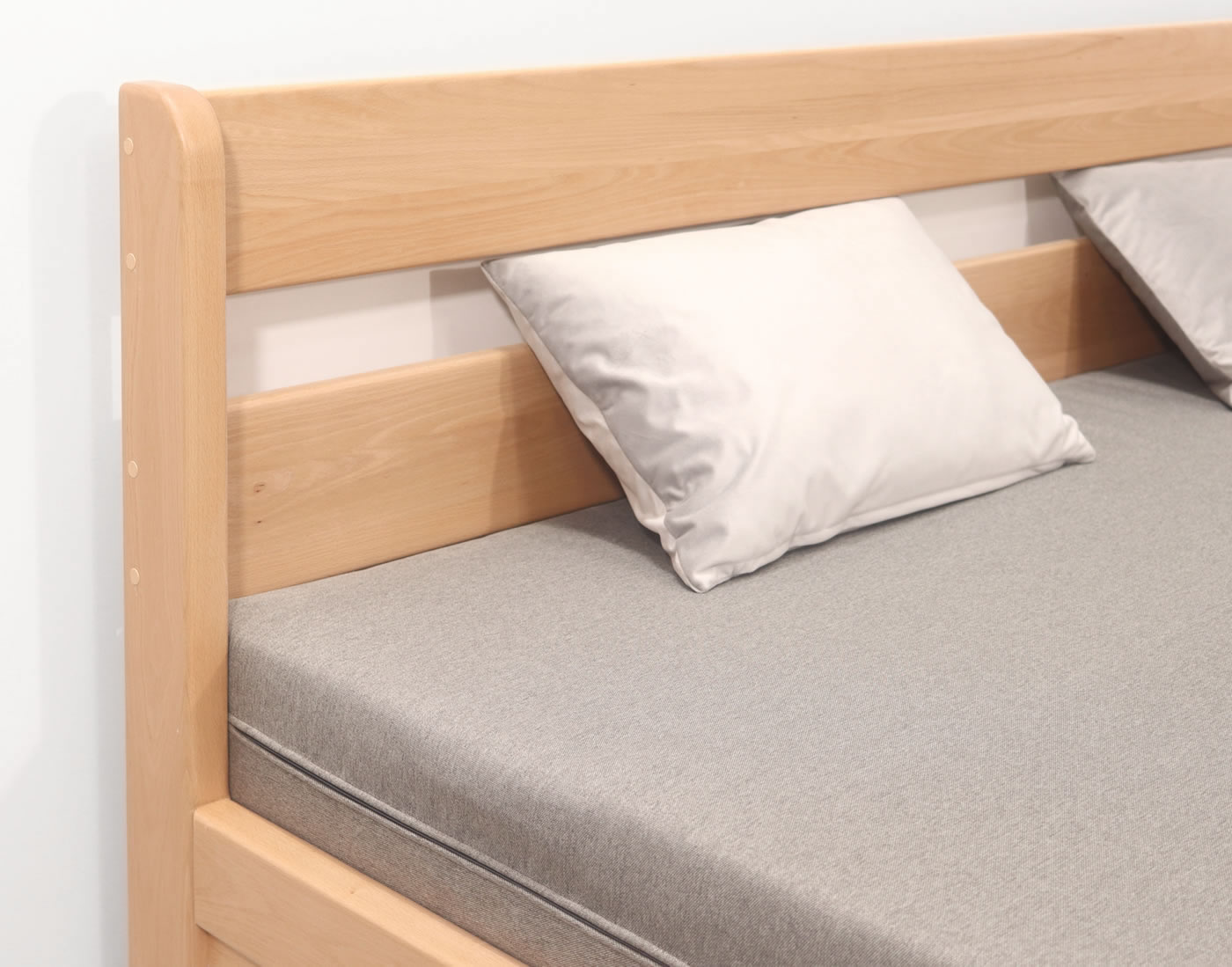 Rohový spoj postele Flexo