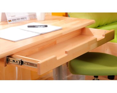 Zásuvka ke stolu D733, masív buk Zásuvka ke stolu D733, masív buk