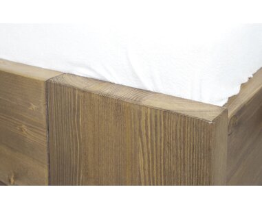 Zvýšená posteľ z masívu ROSA, masív smrek, 140x200