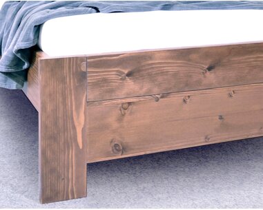 Zvýšená posteľ z masívu Rita, 140x200, masív smrek