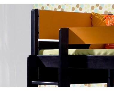 Poschodová posteľ s prístelkou a úložným priestorom pre 3 deti August, masív borovica