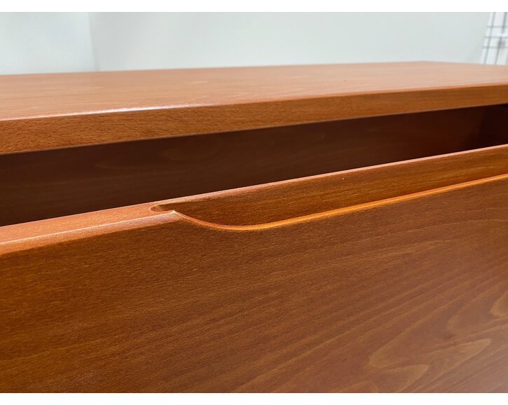 Komoda Pegas lak čerešňa