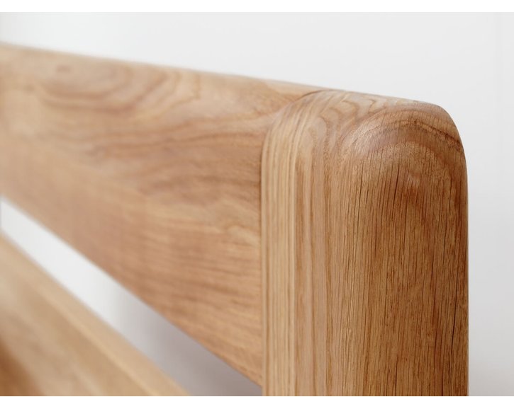 Zvýšená posteľ z masívu ADRIANA, masiv dub