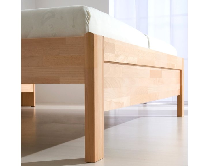 Zvýšená posteľ z masívu Karlo, masív buk cink