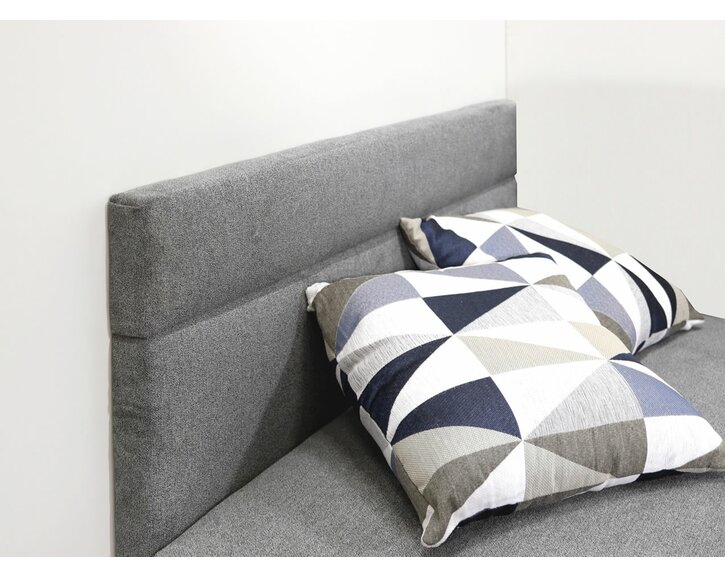 Detail čela - posteľ Variant s čelom Detail čela - posteľ Variant s čelom