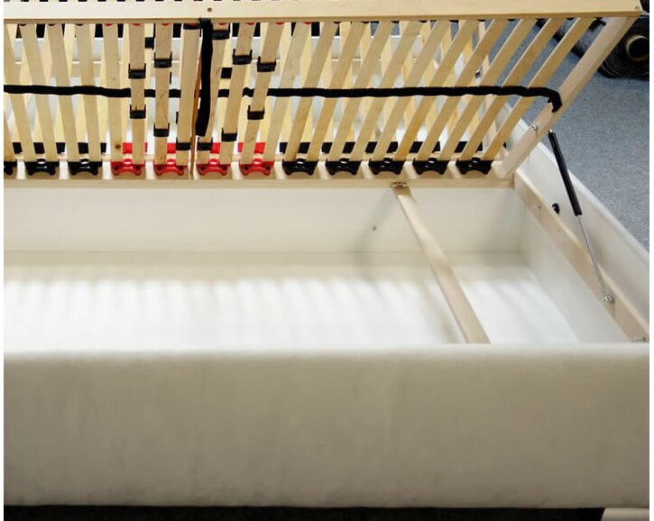 Vyvýšená čalúnená váľanda s úložným priestorom Quatro Vyvýšená čalúnená váľanda s úložným priestorom Quatro