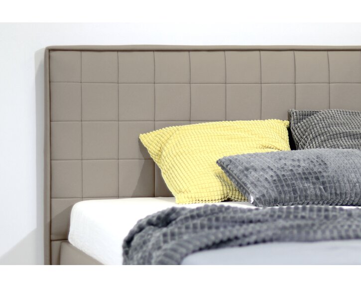 Čalúnená posteľ s úložným priestorom Belarona, 90x200