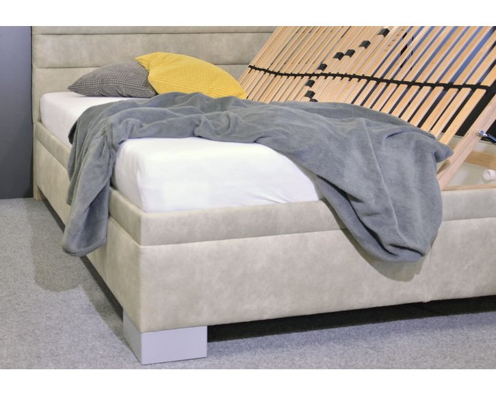 Čalúnená posteľ s úložným priestorom Antila