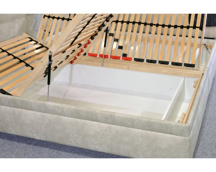 Zvýšená čalúnená posteľ s úložným priestorom Laterna