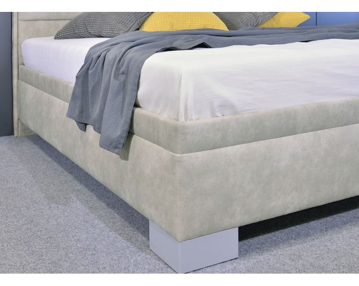 Zvýšená čalúnená posteľ s úložným priestorom Marila