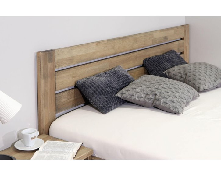 Vyvýšená posteľ dvojlôžko z masivu Mistral, masiv buk