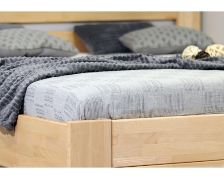 Posteľ z masívu Trinity, masív buk