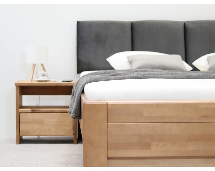 Čelo - dvojlôžko z masívu Casanova 3, masív buk Čelo - dvojlôžko z masívu Casanova 3, masív buk