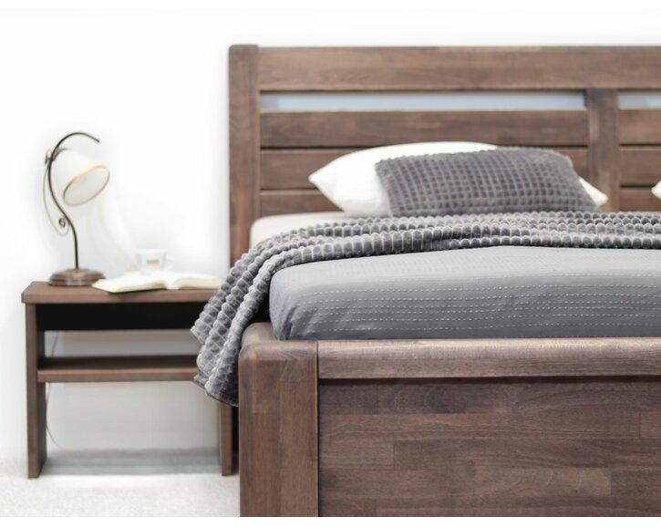 Dizajn – Posteľ z masívu Claudia