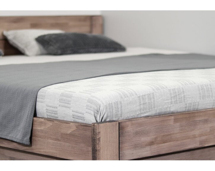 Postel dvoulůžko z masivu TALIMA - detail