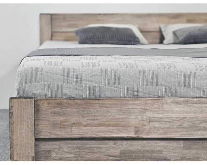 Detail - dvojlôžko z masívu TYLIA, masív buk