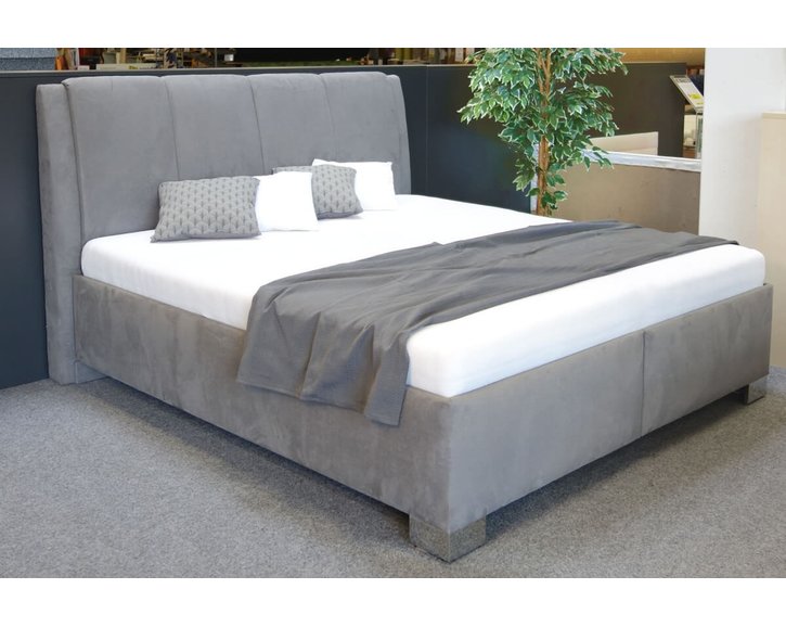 Vysoká čalúnená posteľ s úložným priestorom GUVERNÉR