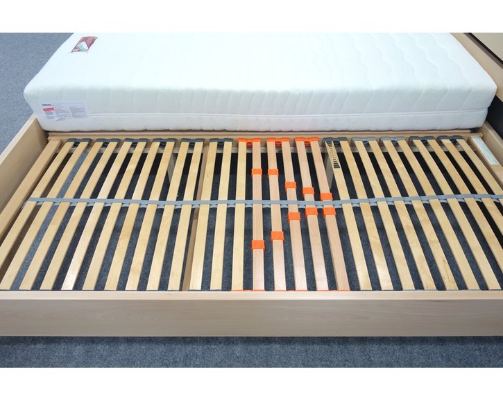 Manželská posteľ z masívu Berni, 160x200, 180x200, masív buk Manželská posteľ z masívu Berni, 160x200, 180x200, masív buk