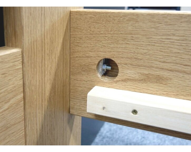 Drevená posteľ dvojlôžko Justina, masív dub