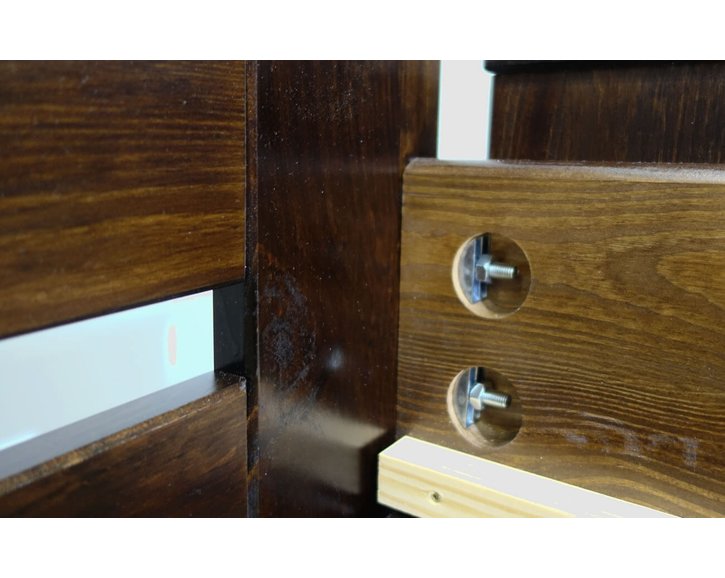 Drevená posteľ jednolôžko Barča, masív borovica, morený orech Drevená posteľ jednolôžko Barča, masív borovica, morený orech