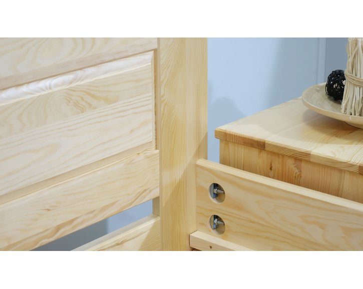 Drevená posteľ LADA, masív borovica Drevená posteľ LADA, masív borovica