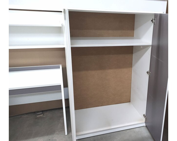 Multifunkčná poschodová posteľ Dori - pohľad do skrine Multifunkčná poschodová posteľ Dori - pohľad do skrine