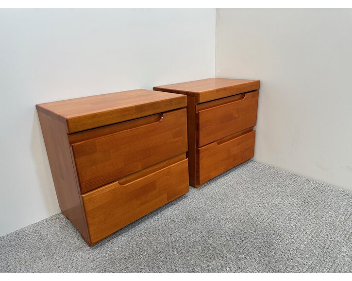 Nočný stolík z masívu, 2-zásuvkový F1