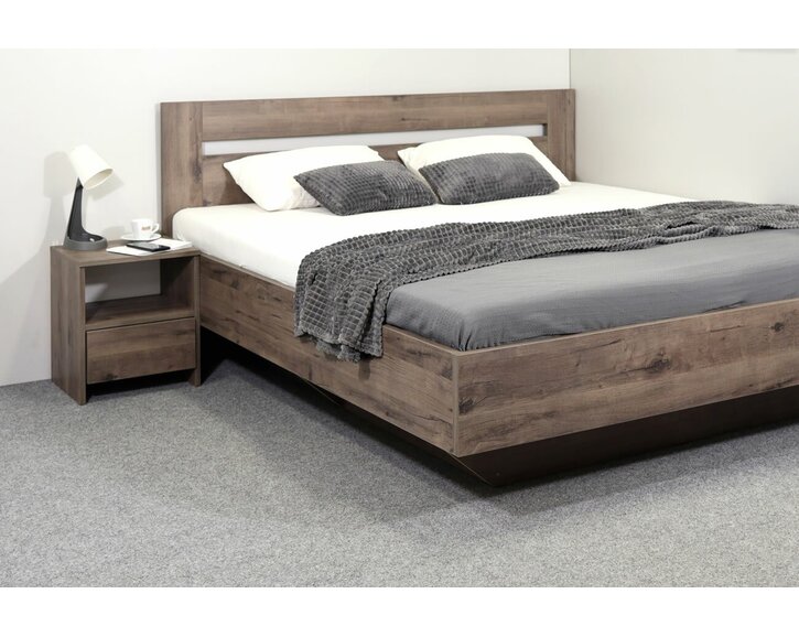 Nočný stolík so zásuvkou